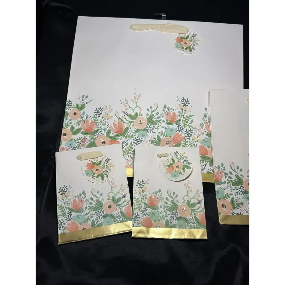 New Rifle Paper Co Wildflower Lot Of 5 1-Large 2-Medium 2-Small Flower Gift Bags